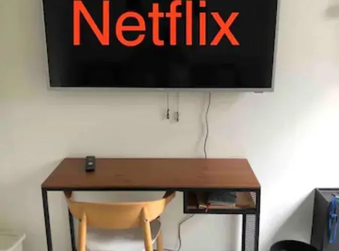 Centre Patte D'oie 公寓